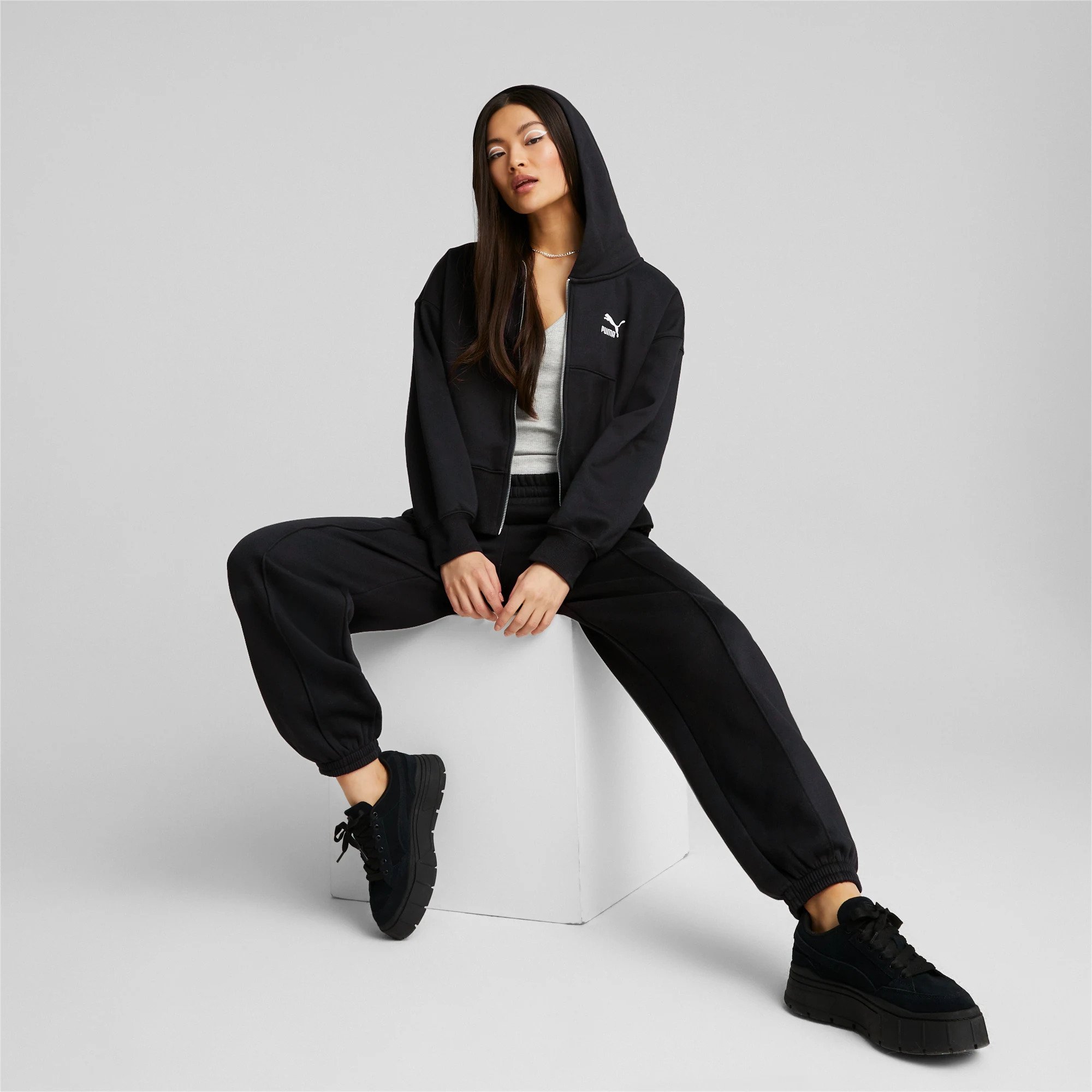Classics Full-Zip Women's Hoodie & Classics Women's Sweatpants