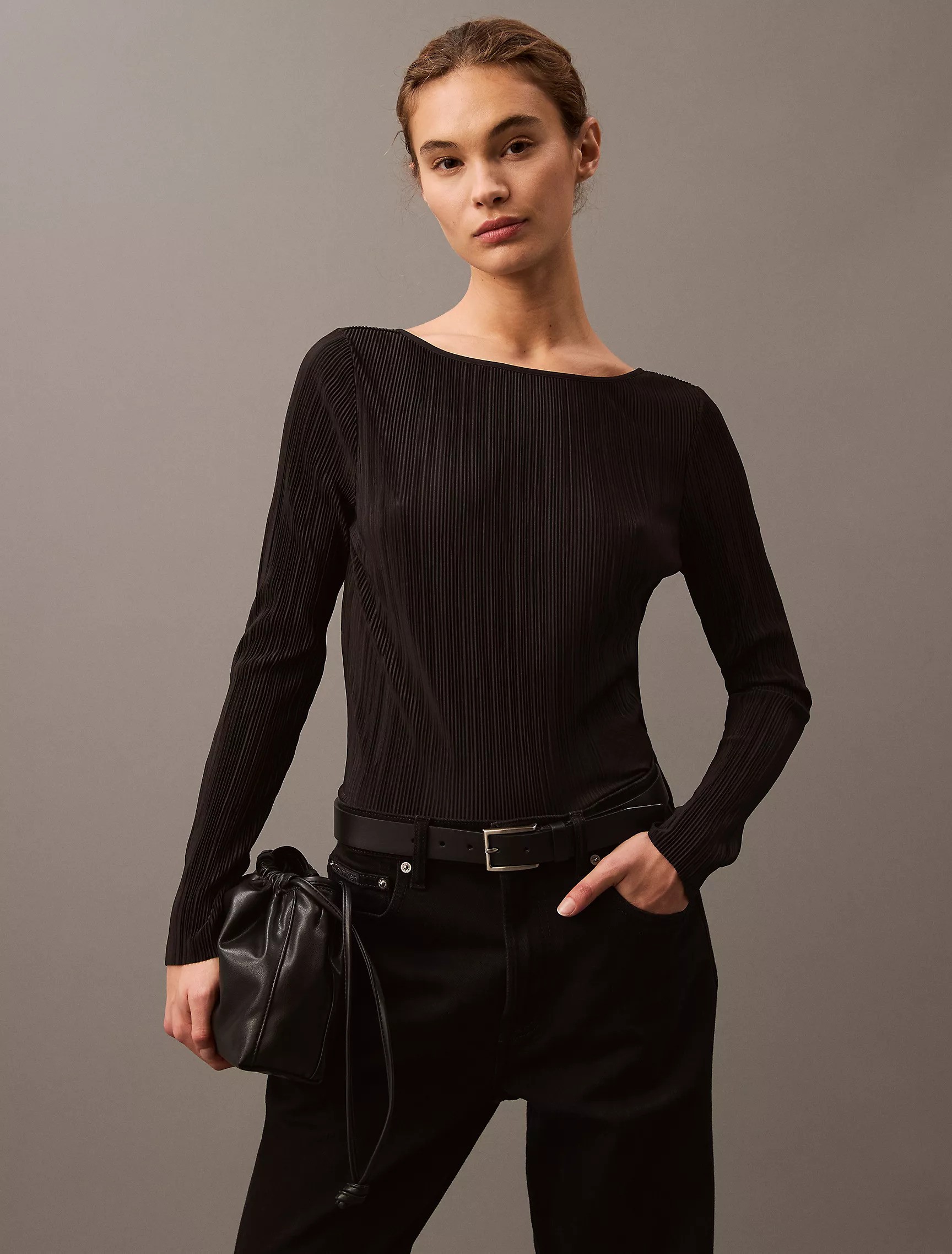 Plisse Low Back Slim T-Shirt
